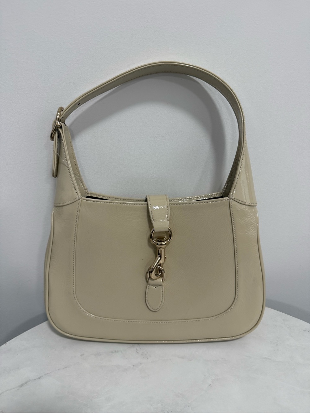 Gucci Jackie 1961 Medium Bag Ivory Patent
Leather Gold Hardware - NEW